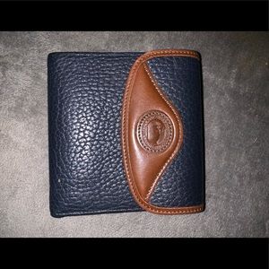 Fake Dooney and Bourke wallet